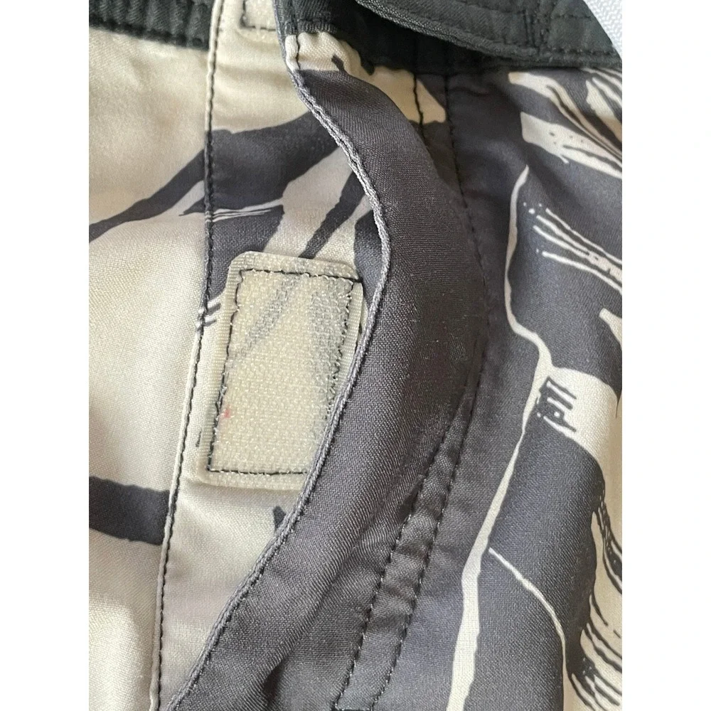 Ezekiel Mens 32 Board Shorts Tan Black Tropical Palm Leaf Print Surf Swim